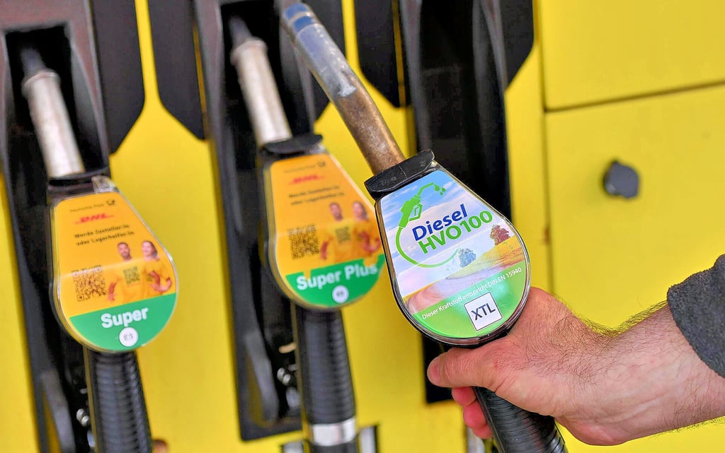 Erst wenige Tankstellen in Sachsen-Anhalt bieten den neuen Diesel-Kraftstoff aus Rest- und Abfallstoffen an.