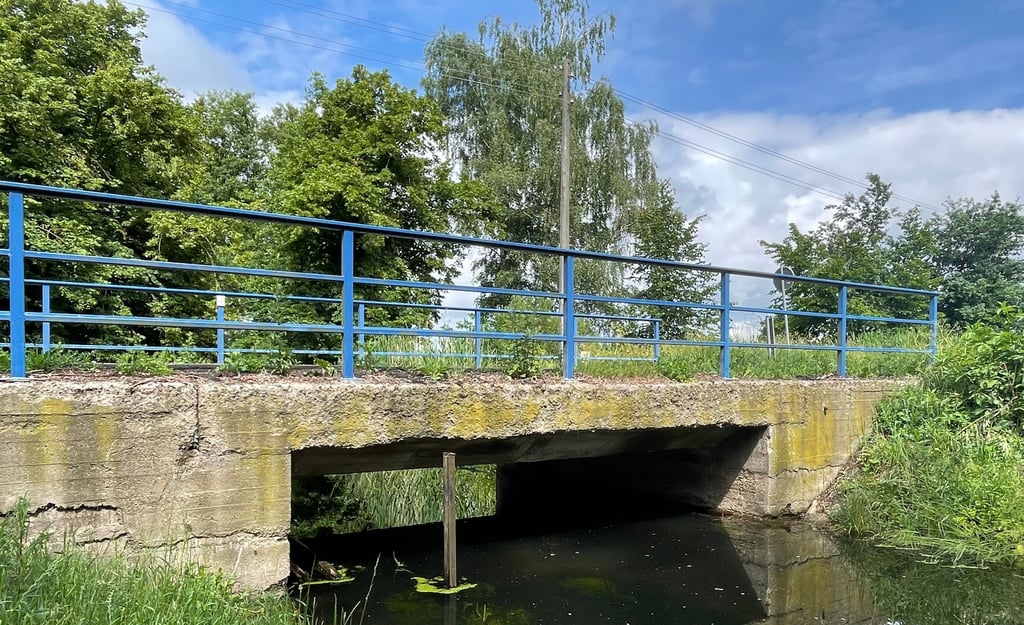 Die Tage der alten Brücke bei Zabakuck sind gezählt. Nun beginnen die Arbeiten für den Neubau.