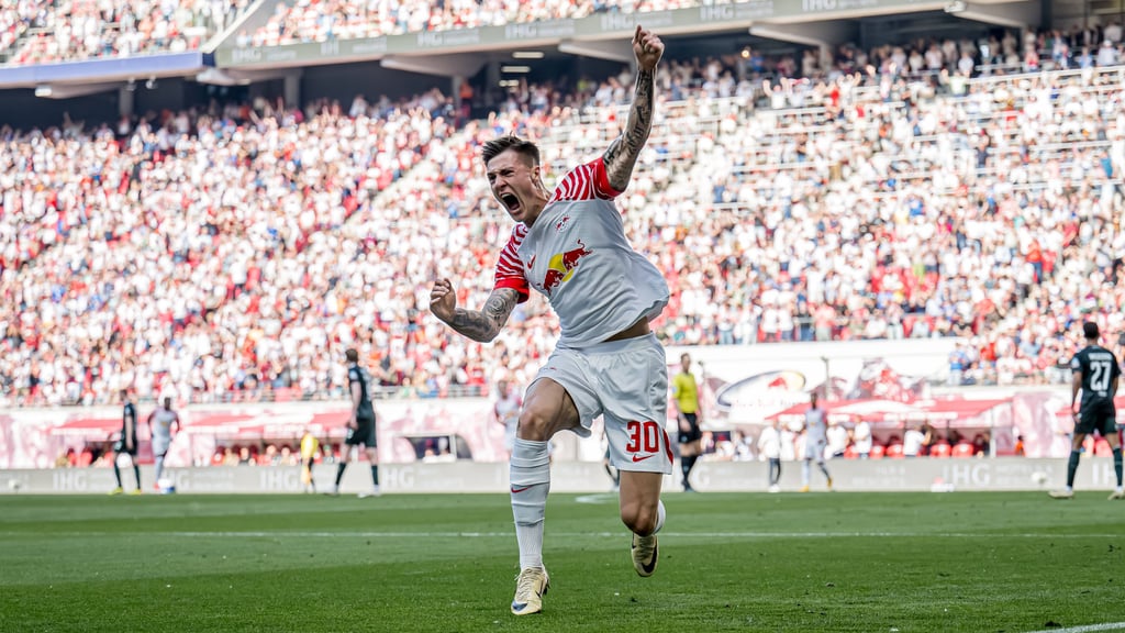 RB Leipzigs Stürmer Benjamin Sesko soll angeblich zum FC Arsenal wechseln