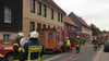 45 Kameraden verschiedener Oberharzer Wehren waren am Freitagabend in Elbingerode im Einsatz und kämpften in der Wasserstraße gegen einen Wohnhausbrand.