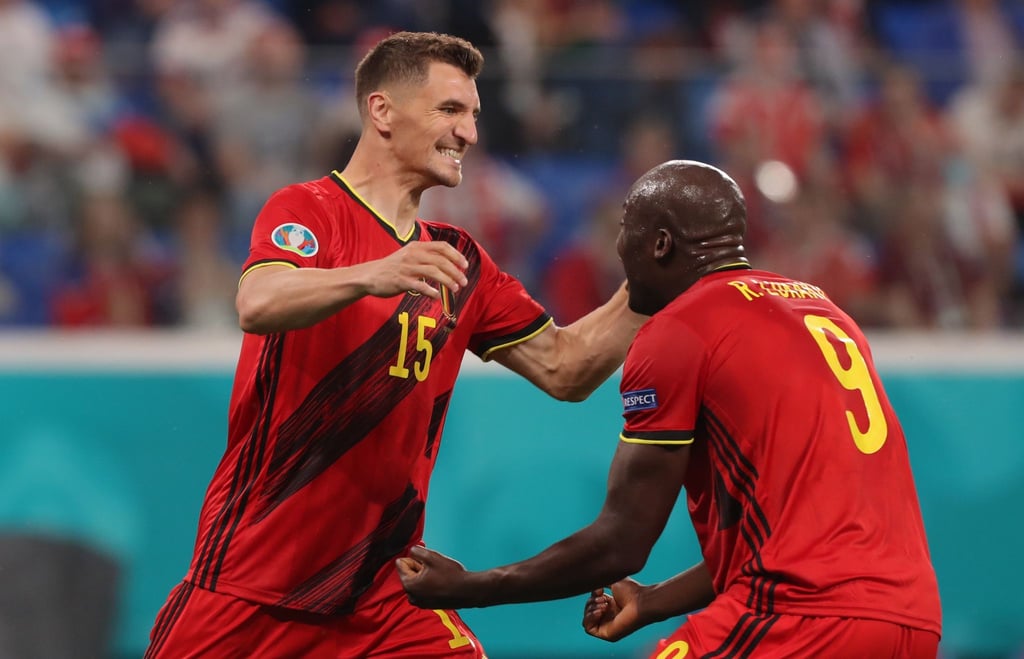 Belgien setzte sich dank Toren von Thomas Meunier (l) und Romelu Lukaku gegen Russland durch.