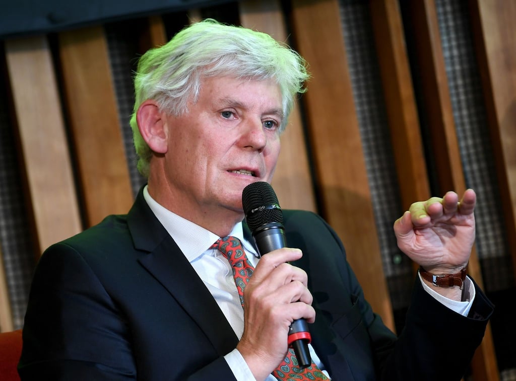 Der Kunsthistoriker Wolfgang Holler bleibt für drei weitere Jahre Präsident der Sächsischen Akademie der Künste.