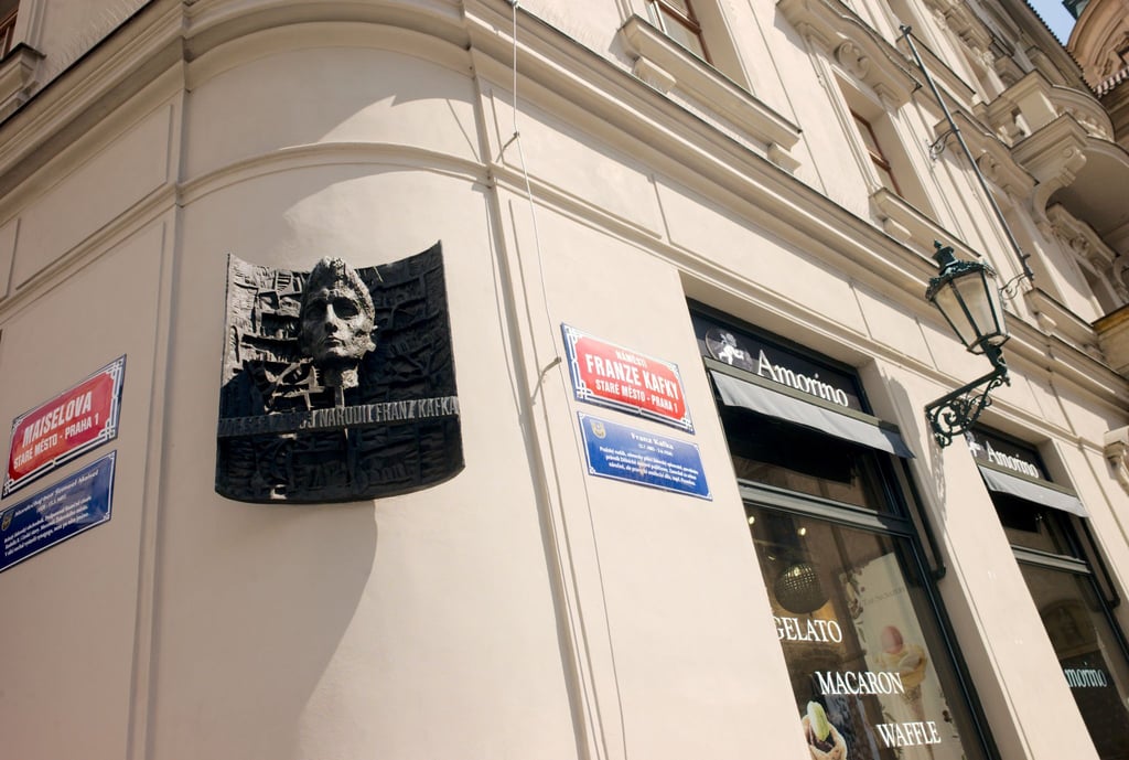 Das Geburtshaus des Schriftstellers Franz Kafkas (1883-1924) am Altstädter Ring in Prag.