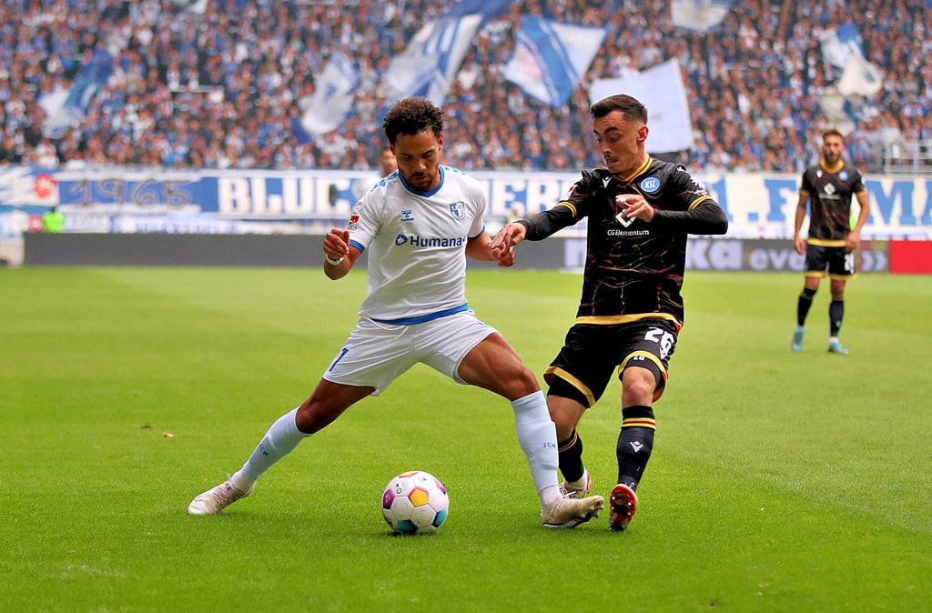 Der Offensivdrang gehört zu Herbert Bockhorns (l.) Stärke