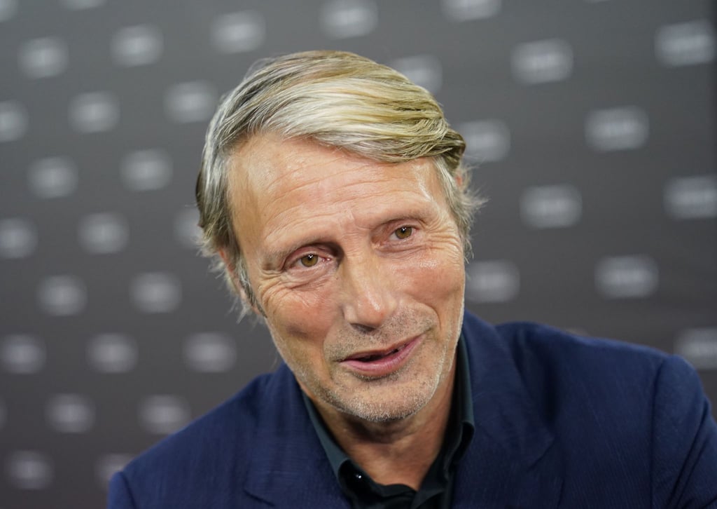 Schauspieler Mads Mikkelsen bei der Premiere des Films „King's Land" in Hamburg.