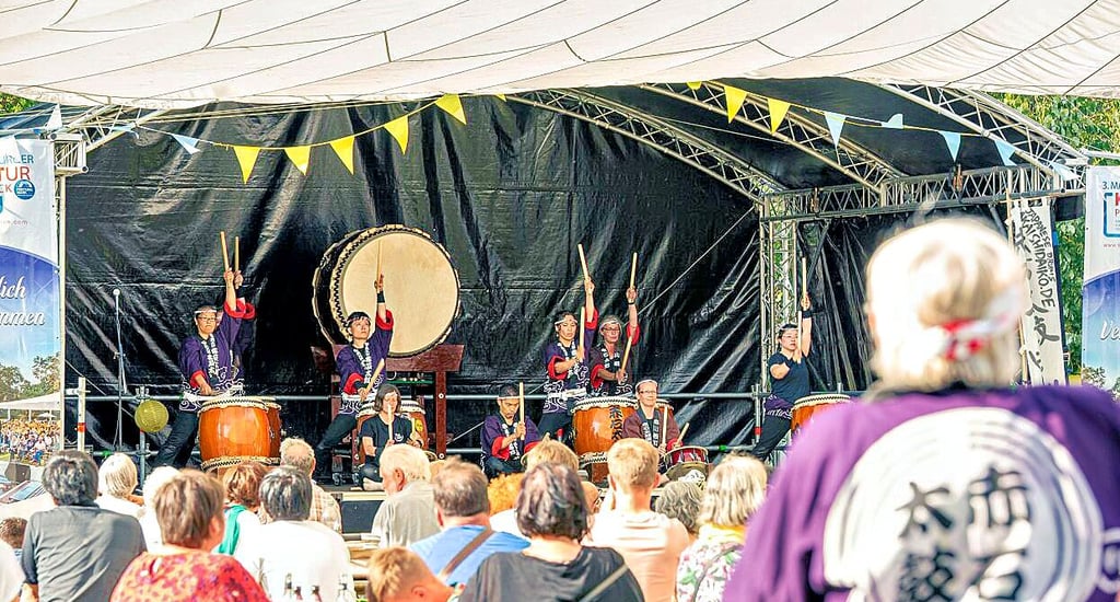 Auch beim diesjährigen Kultur-Picknick vor der Festung Mark werden die Taiko-Trommler „Akaishi Daiko“ zum japanischen Picknick auf Instrumente schlagen.