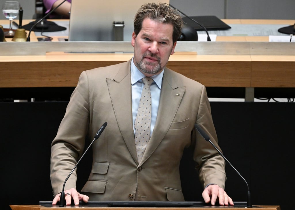 Dirk Stettner (CDU), Fraktionsvorsitzender, spricht auf der Plenarsitzung des Berliner Abgeordnetenhauses.
