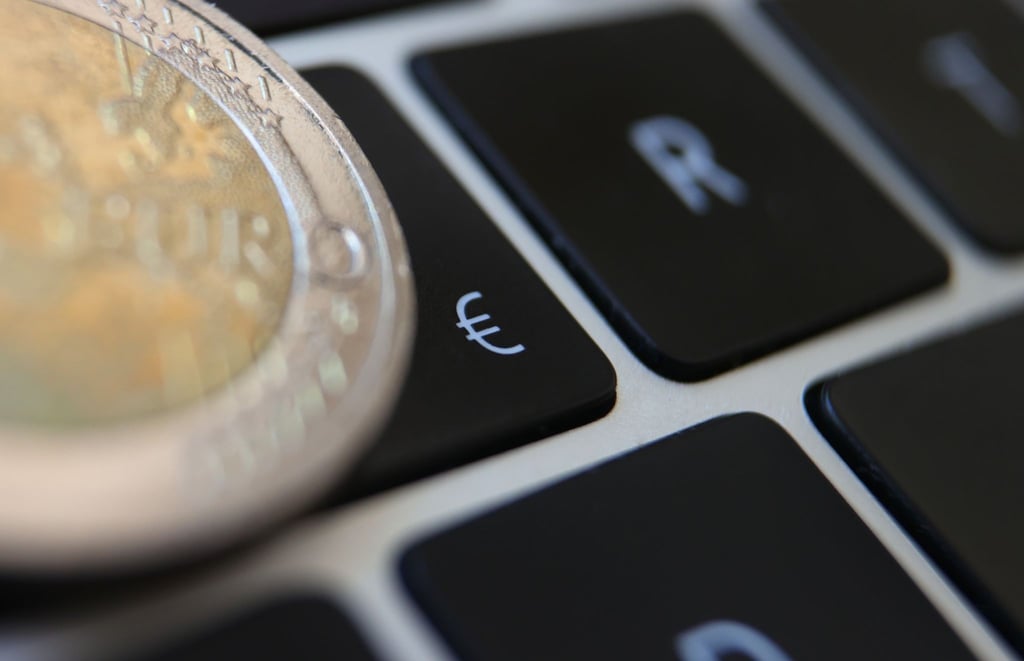 „Die Menschen werden nach jetziger Planung frühestens im Jahr 2028 zum ersten Mal mit dem digitalen Euro bezahlen können.“
