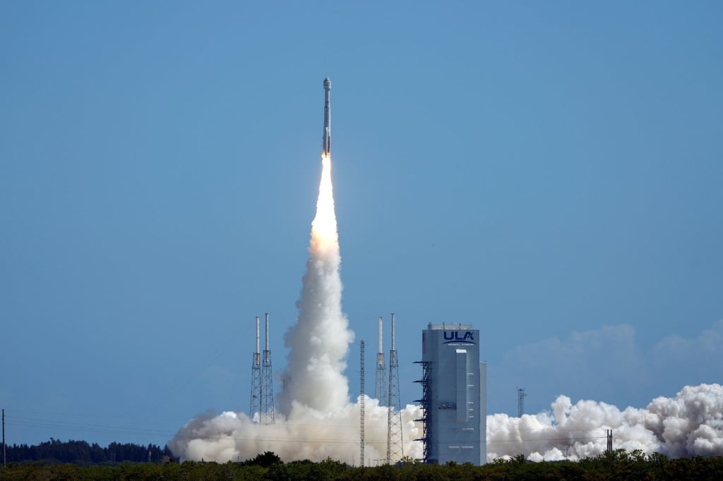 Die „Starliner“-Kapsel von Boeing an Bord einer Atlas-V-Rakete hebt vom Space Launch Complex 41 der Cape Canaveral Space Force Station zu einem Flug zur Internationalen Raumstation ab.