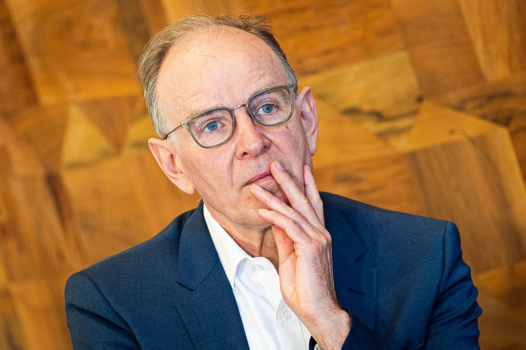 Ralf Meister, Landesbischof der evangelisch-lutherischen Kirche Hannover, nimmt an einer Pressekonferenz teil.