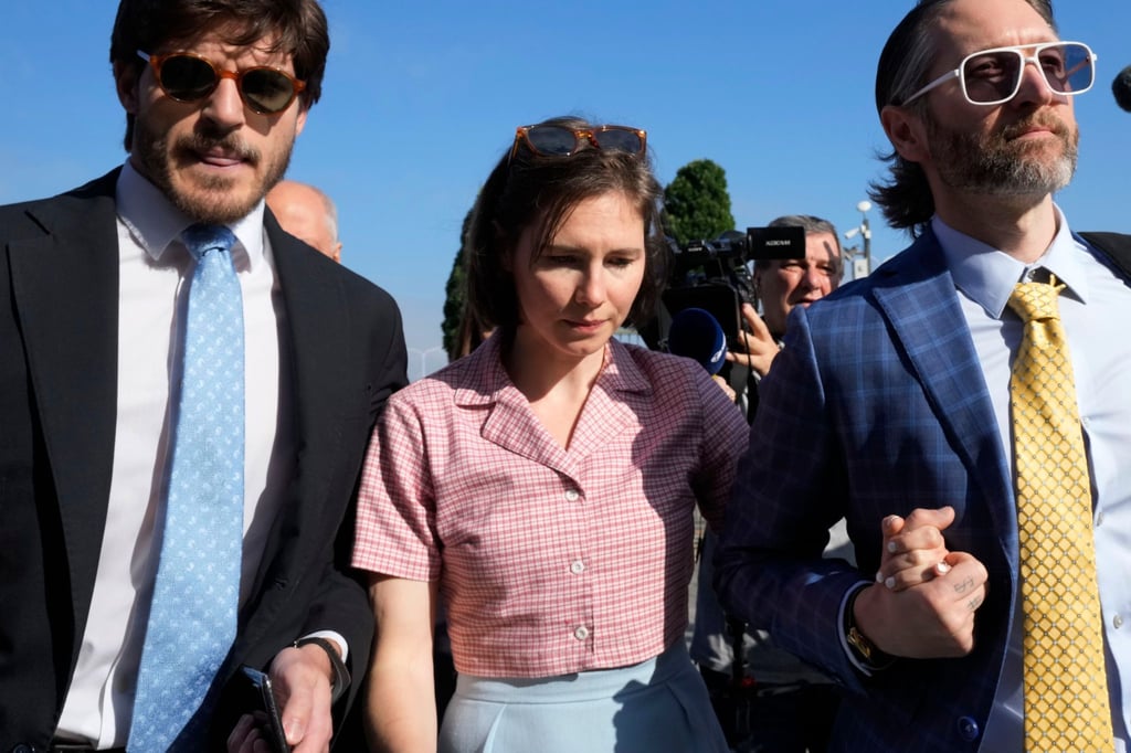 Amanda Knox mit ihrem Ehemann Christopher Robinson (r) in Florenz.