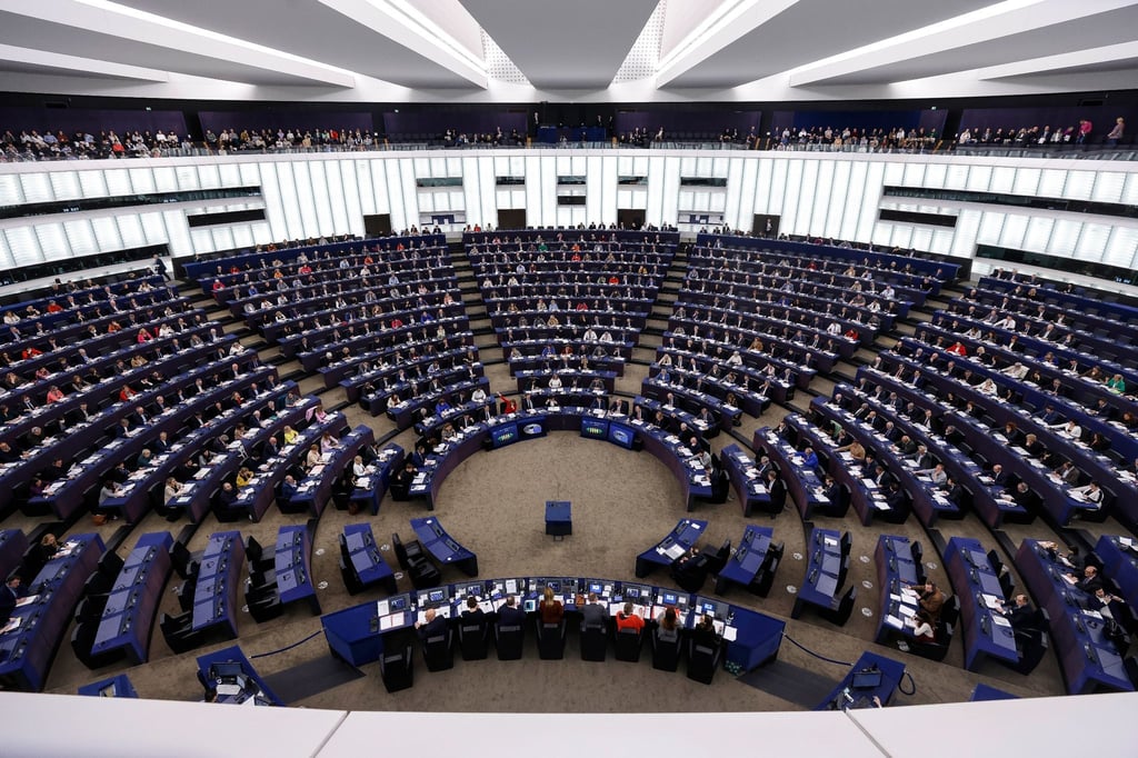 Anders als bei Bundestagswahlen können auch deutsche Kleinstparteien mit niedrigem einstelligem Wahlergebnis ins EU-Parlament einziehen.