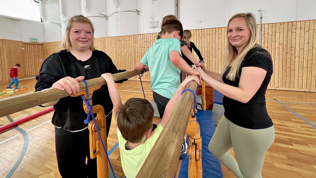 Heidi Ahlert (l.) und Annett Roh haben Elkizeit, das Bewegungsangebot für Kinder, ins Leben gerufen.