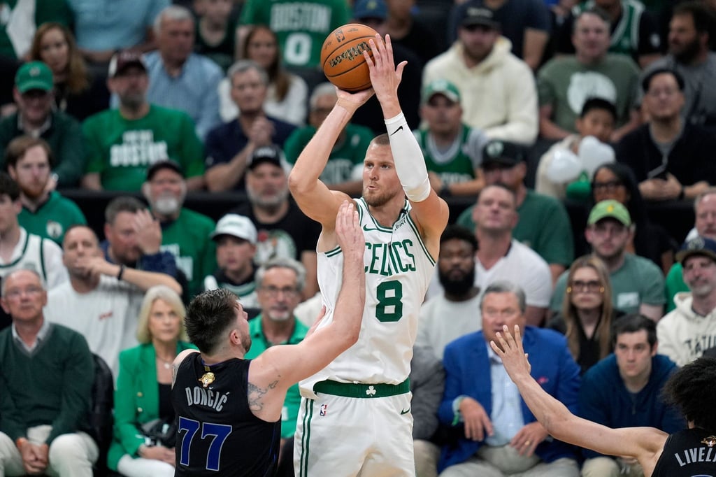 Kristaps Porzingis beendete den Abend mit 20 Punkten.