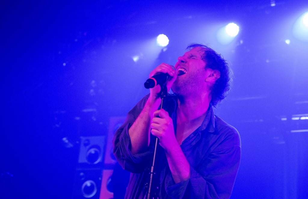 Sänger Marco Michael Wanda verlor kürzlich seinen Vater. Den Verlust verarbeitet er auch im neuen Album seiner Band.