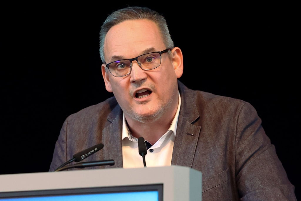 Martin Reichardt, Vorsitzender der AfD Sachsen-Anhalt, spricht auf dem Landesparteitag der AfD Sachsen-Anhalt in Magdeburg.