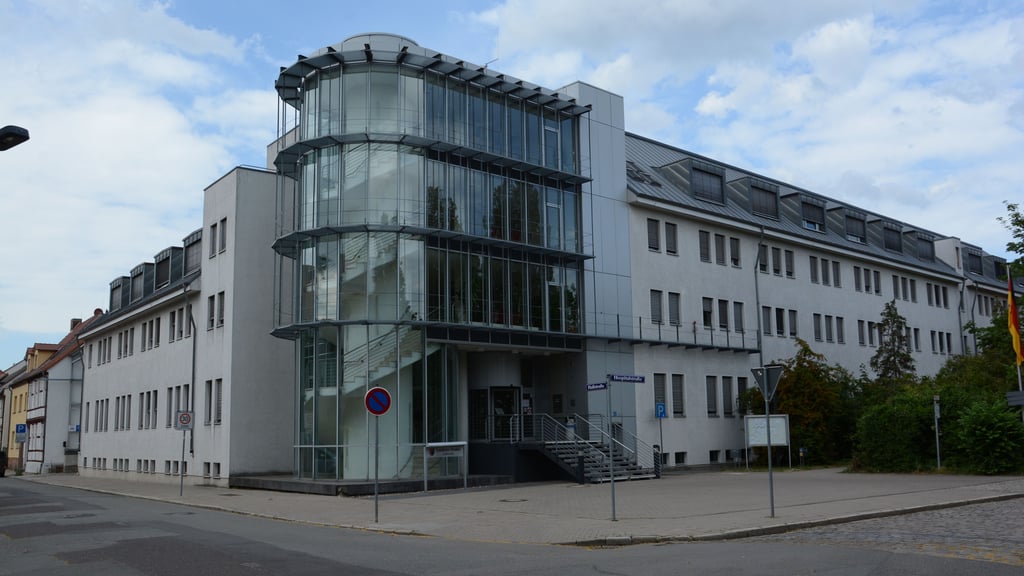 Wer sich in der kommenden Wahlperiode als Kreistag im Stendaler Landratsamt versammelt, entscheidet sich am 9. Juni bei der Kommunalwahl.