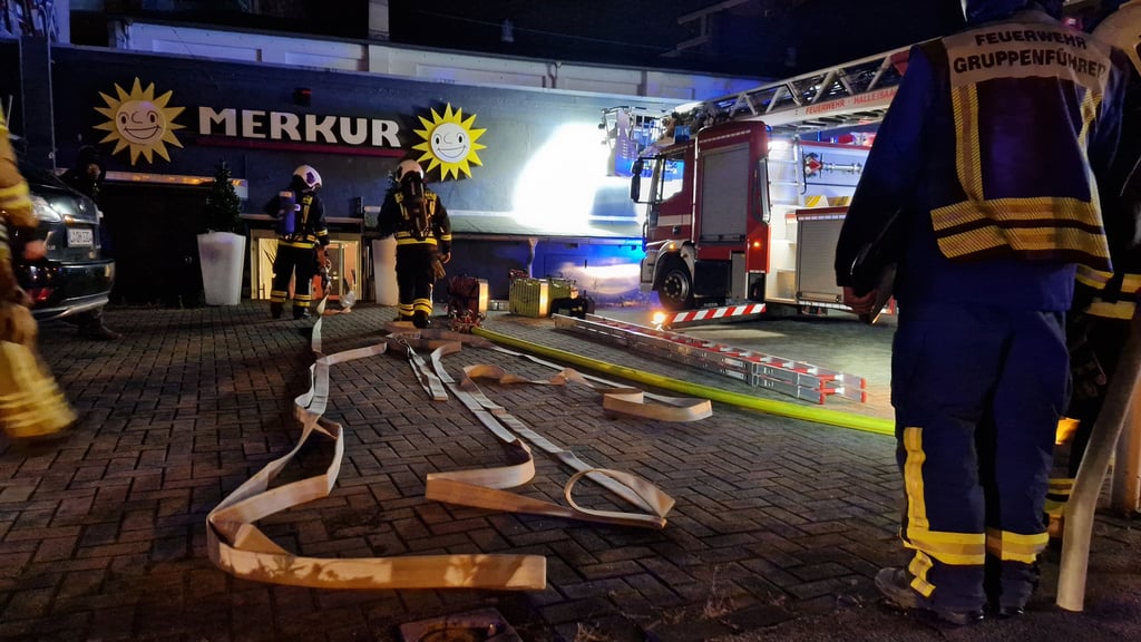 In der Spielothek soll es in einem Elektrobereich gebrannt haben.