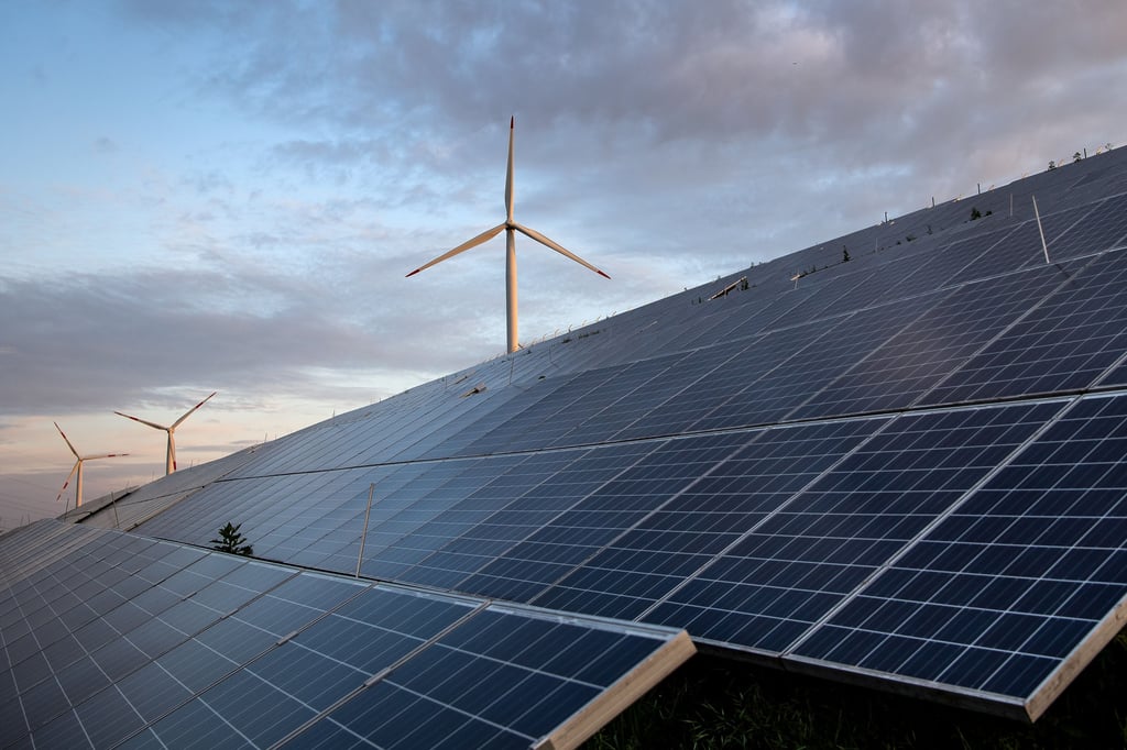 Symbolfoto - Der Eisleber Stadtrat hat den Bebauungsplan für den Solarpark in Polleben beschlossen.
