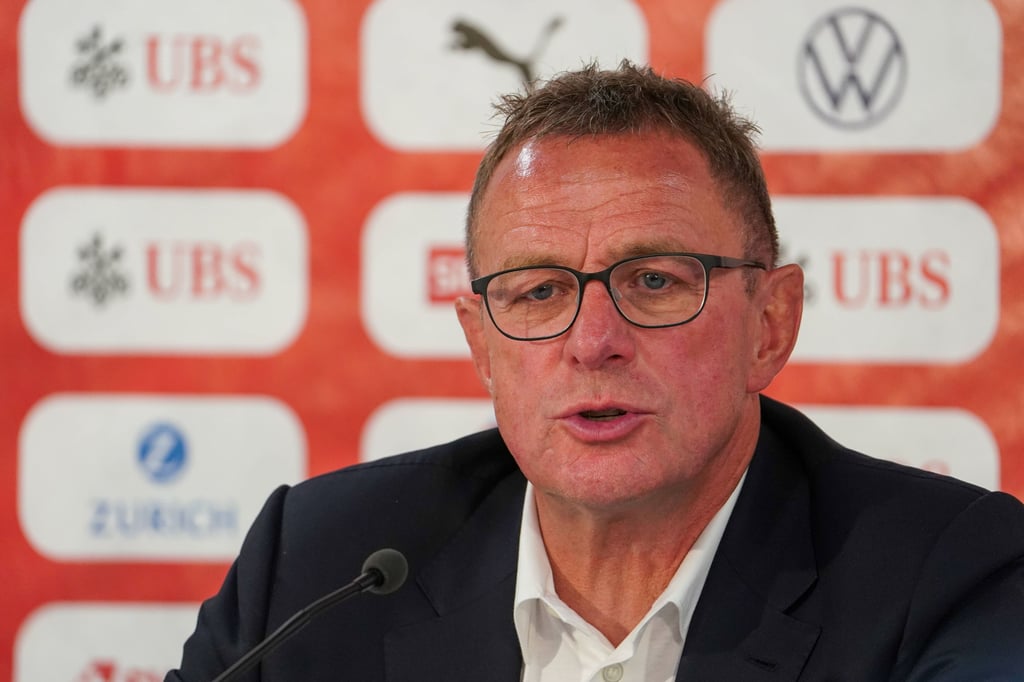 Ralf Rangnick auf einer Pressekonferenz.
