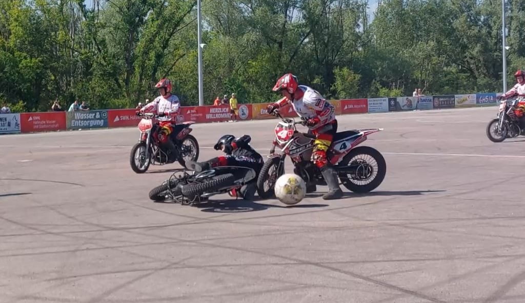Am Wochenende trafen die halleschen Motoballer in einem packenden Spiel auf das Team von Pattensen.