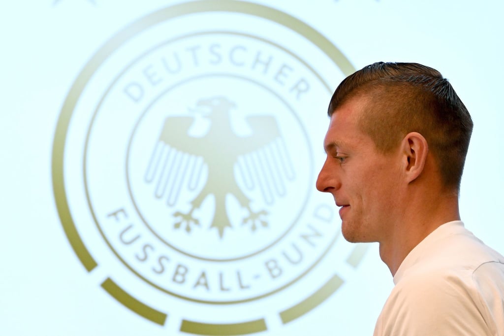 Toni Kroos bei der Pressekonferenz in Herzogenaurach.