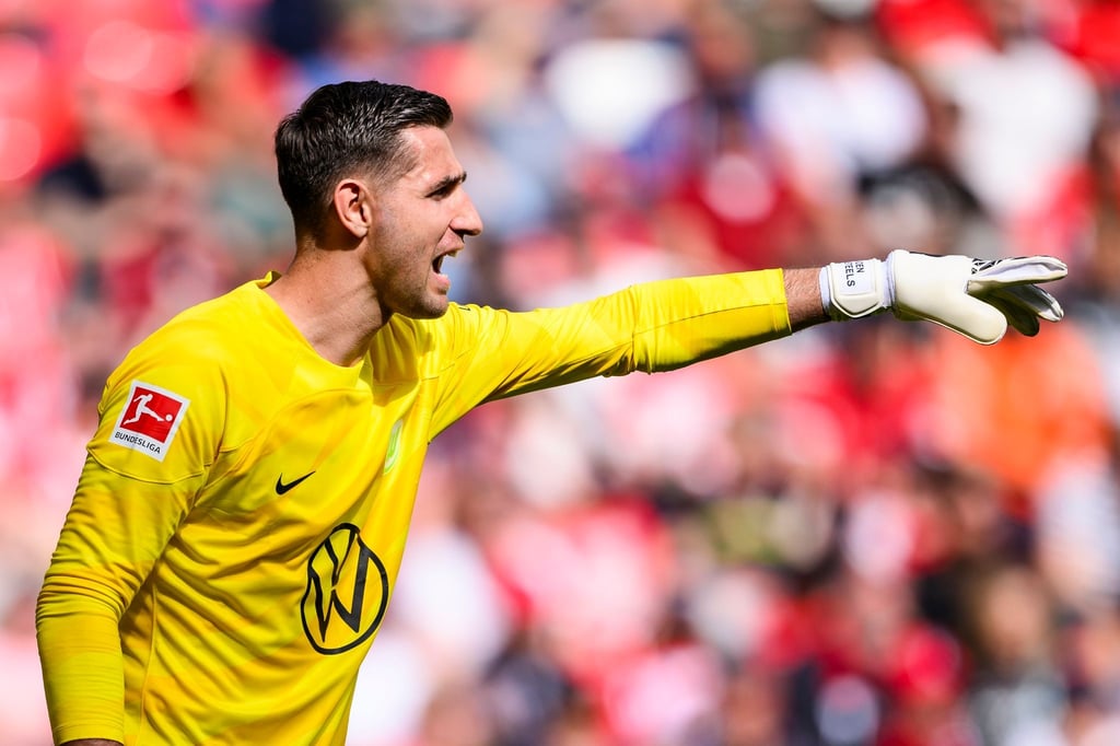 Der Wechsel des belgischen Fußball-Nationaltorwarts Koen Casteels nach Saudi-Arabien ist perfekt.