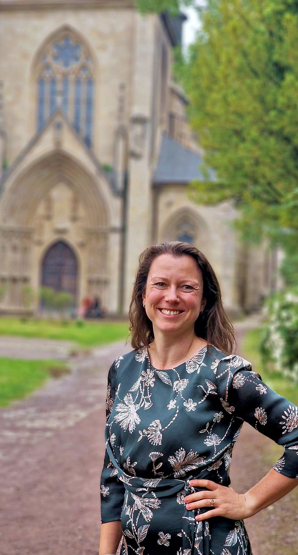 Josefin Hahn aus Saubach – hier bei ihrem Klassentreffen jüngst in Schulpforte – bleibt ihrer Heimat eng verbunden.