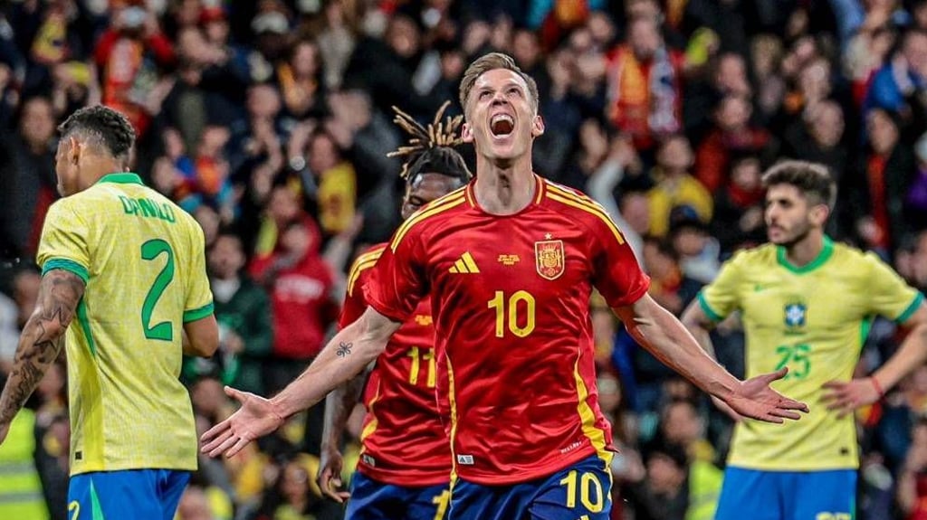 Pure Freude: Olmo traf mit der 10 im März gegen Brasilien.