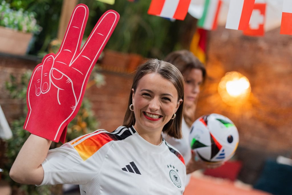 Die Fußballerin Julia Wiedemann und die Schauspielerin Julia Wiedemann hätten viel voneinander gelernt.