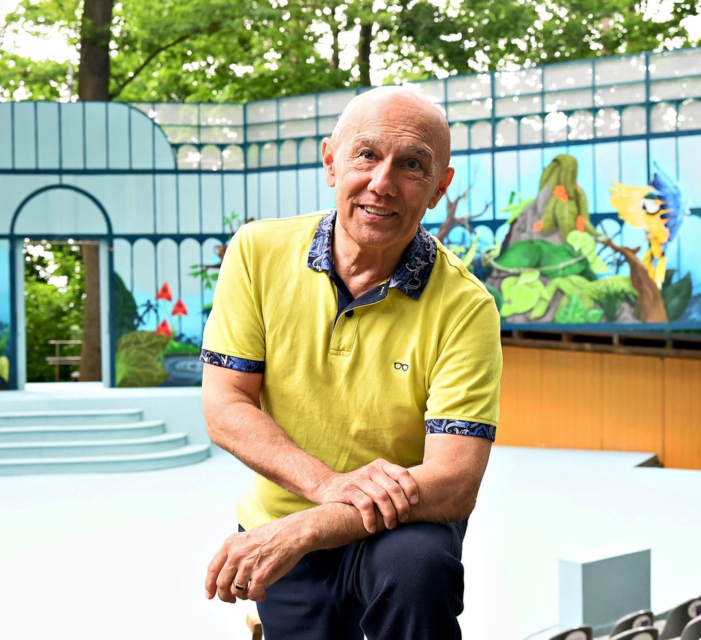 Wolfgang Dosch führt Regie bei der Inszenierung von " Die Csárdásfürstin" beim diesjährigen Schönebecker Operettensommer auf der Bühne des Bierer Berges.
