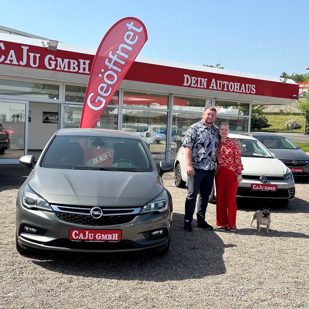 Carsten und JuliaWolf können jetzt das einjährige Bestehen ihres sympathische Familien-Autohauses feiern.