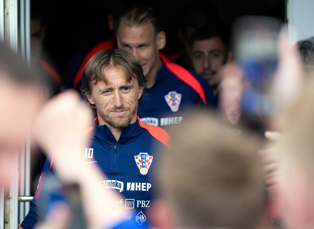 Kroatiens Luka Modric kommt im Volksparkstadion zum öffentlichen Training.