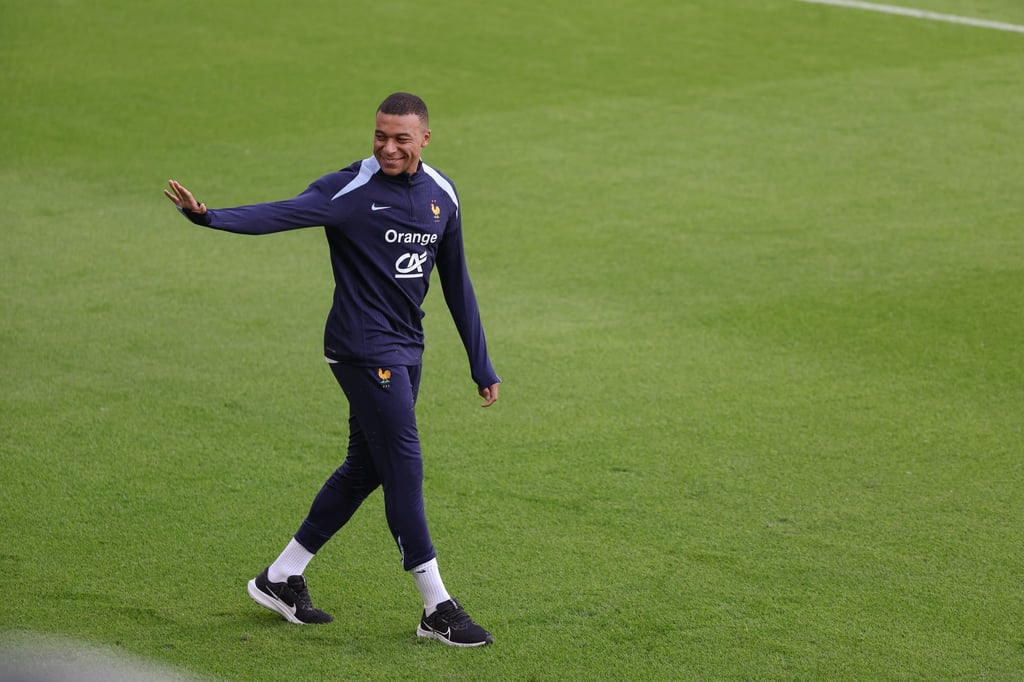 Frankreichs Superstar beim Training in Paderborn.
