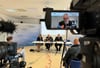 Auf einer Pressekonferenz in Magdeburg nannten Polizei und Innenministerium am Sonntag Details zur Bluttat von Wolmirstedt.