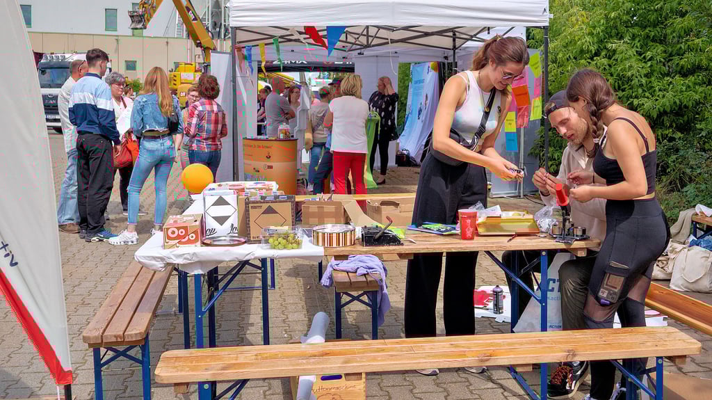 Über 30 Aussteller, Firmen und Organisationen präsentierten sich Sonntag beim 1. Industrieparkfest in Gommern.