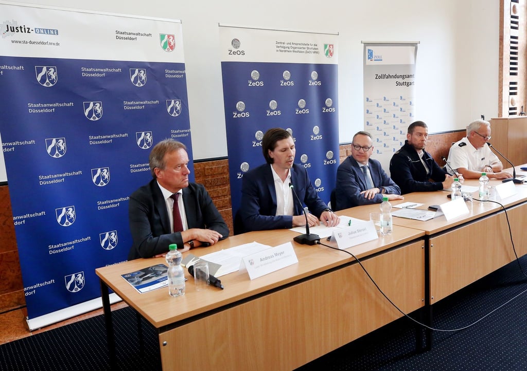 Die Pressekonferenz in Düsseldorf zum Rekord-Kokainfund im Milliardenwert.