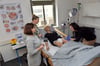 46 Pflegeschulen gibt es in Sachsen-Anhalt. Wie hier in Eisleben lernen die Schüler dort, wie sie zum Beispiel Insulin injizieren.