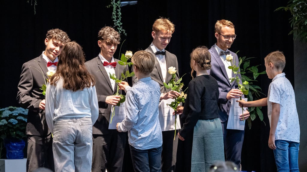 Auch Miguel und Manuel Askar, Max Elias Nitzsche sowie Eric Walter (v.l.) gehören zu den diesjährigen Abiturienten am Gymnasium Jessen.