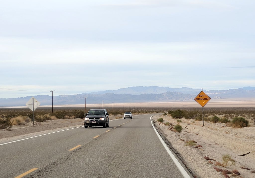 Roadtrip durch die Mojave-Wüste: In den USA hat man lieber einen internationalen Führerschein dabei, da der deutsche Führerschein allein dort nicht anerkannt werden muss.