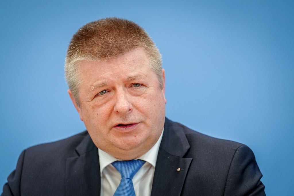 Thomas Haldenwang ist Präsident des Bundesamtes für Verfassungsschutz. Das Bundesamt dementierte, eine Liste mit unliebsamen Wissenschaftlern erhalten zu haben.