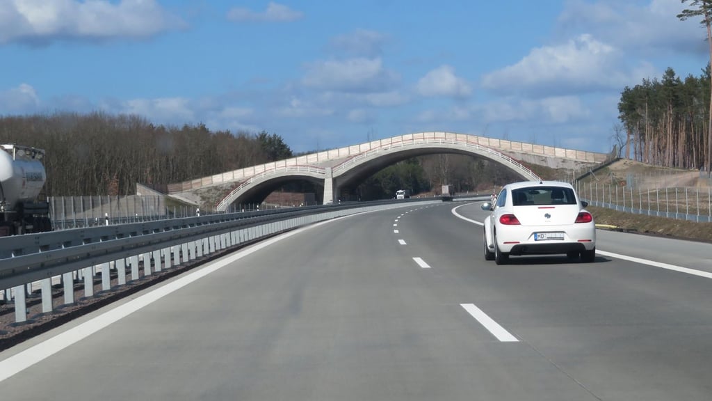Die A14-Nordverlängerung Magdeburg-Schwerin: Gegen den Weiterbau wurde Klage eingereicht.
