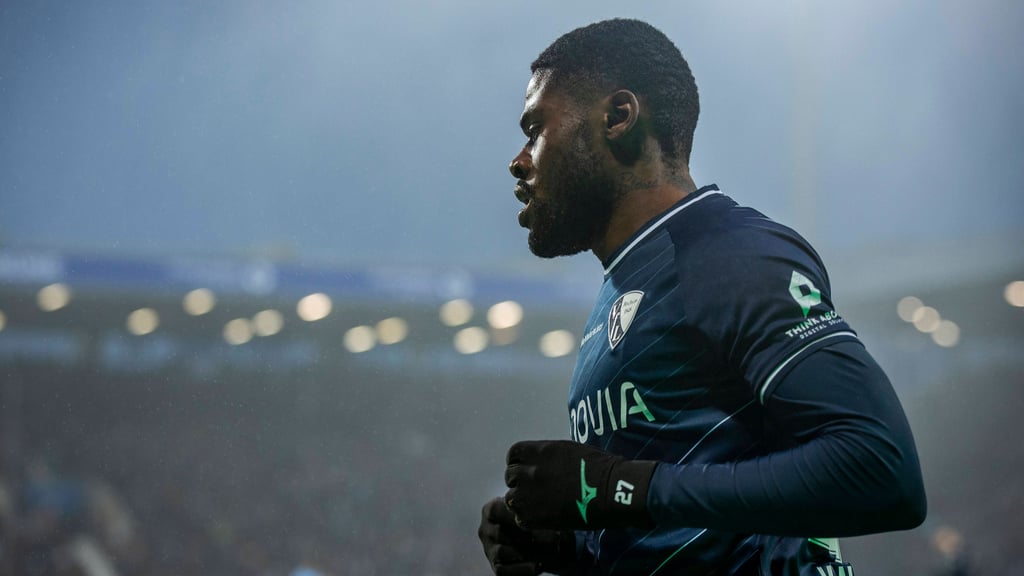 Moritz-Broni Kwarteng im Dress vom VfL Bochum. Er wird mit seinem Team am 20. Juli in Magdeburg spielen.