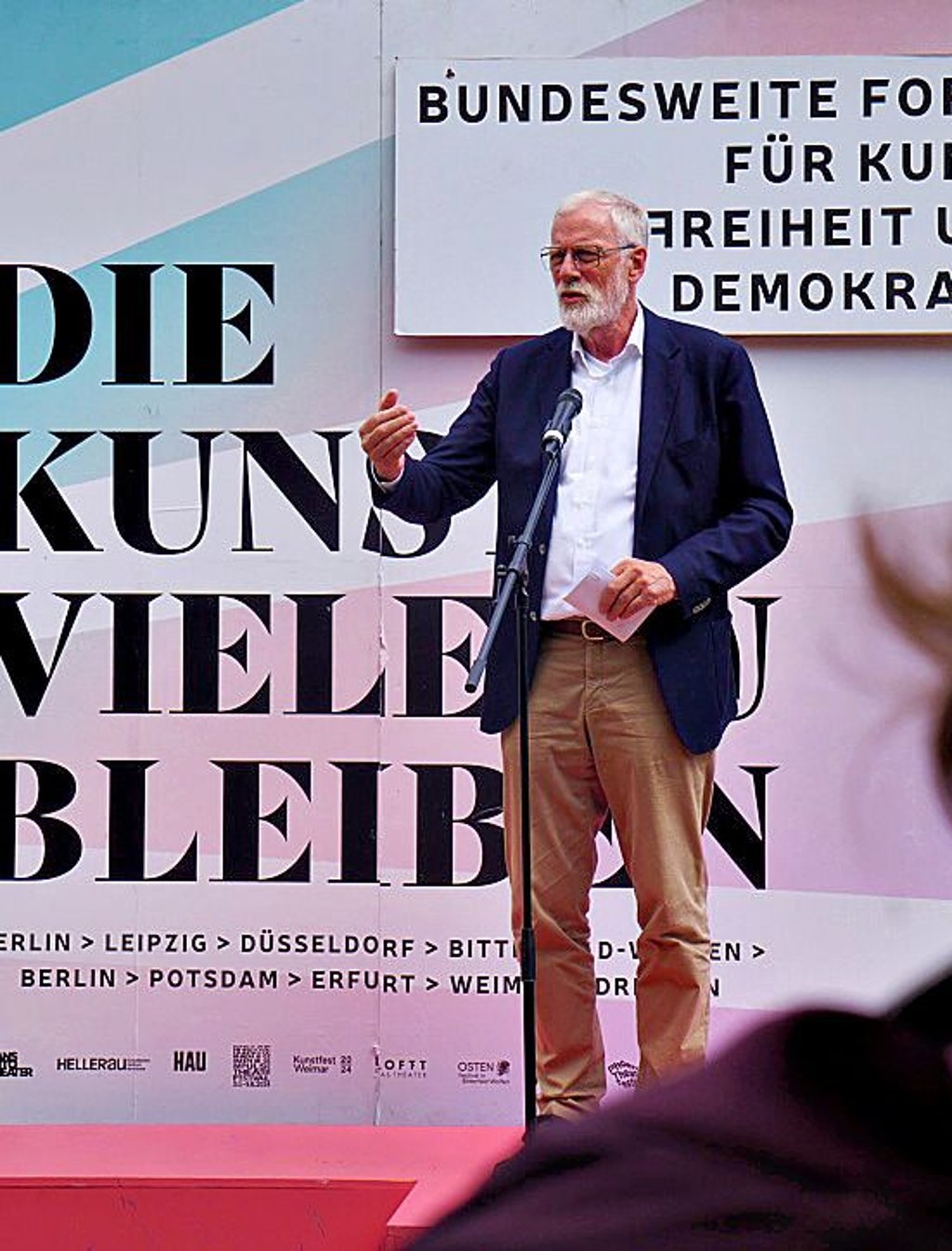 Staatsminister und Minister für Kultur Rainer Robra würdigte die Bedeutung des Wolfener Festivals.