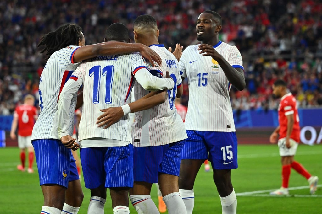 Favorit Frankreich besiegte Österreich in einer spannenden Partie mit 1:0.