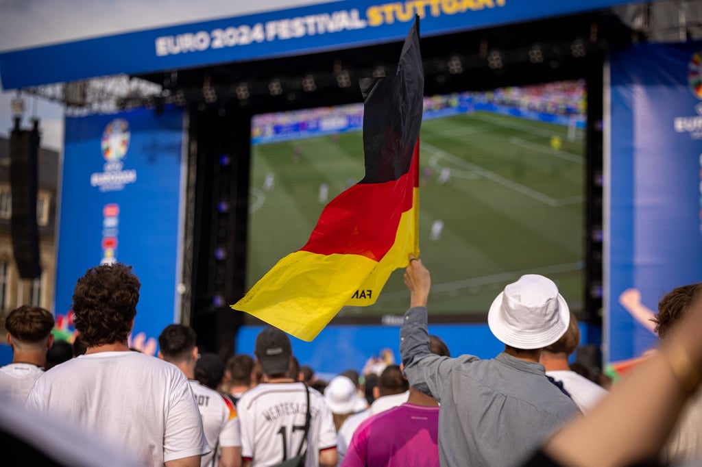 Auch zum Sonntagsspiel der Fußball-EM gibt es im südlichen Saalekreis Public Viewing.