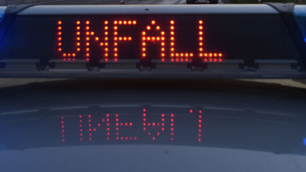 Bei einem Unfall in Mühlbeck ist ein 15-Jähriger schwer verletzt worden.