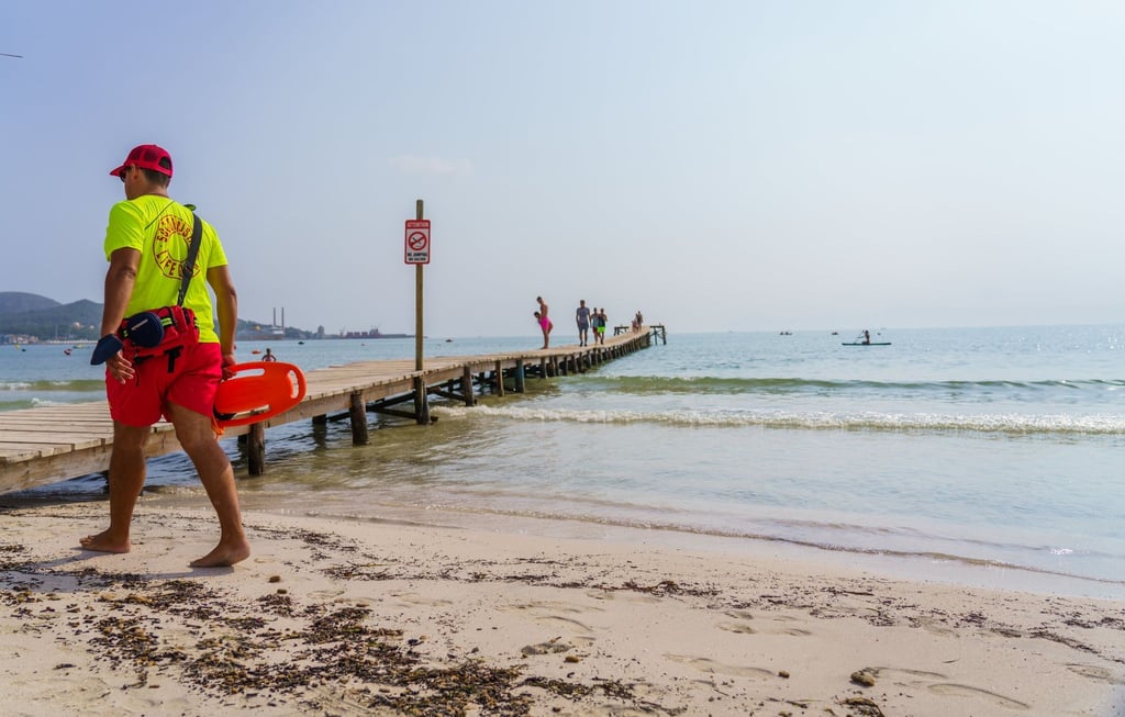 Ein "Lifeguard" am Strand von Alcudia.