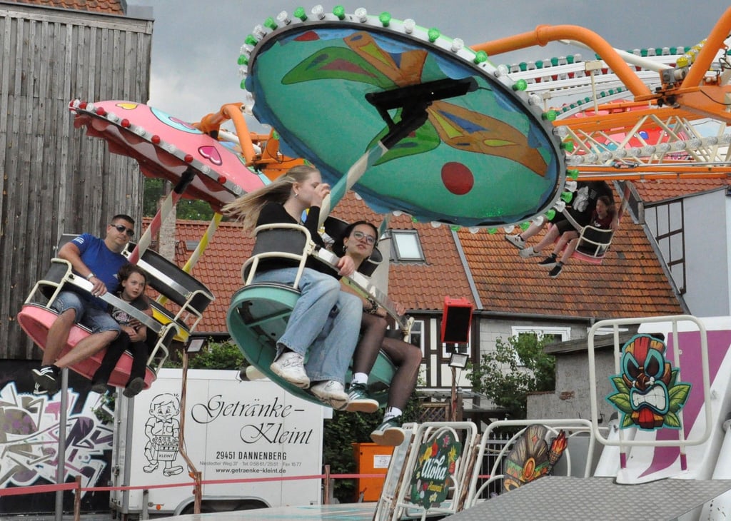 Mit seinen attraktiven Fahrgeschäften lockte der Festplatz am Bürgercenter zahlreiche Festgäste an.