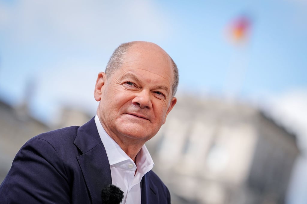 Bundeskanzler Olaf Scholz (SPD) ist „ganz zuversichtlich, dass wir den Haushalt im Juli auf den Weg bringen“.